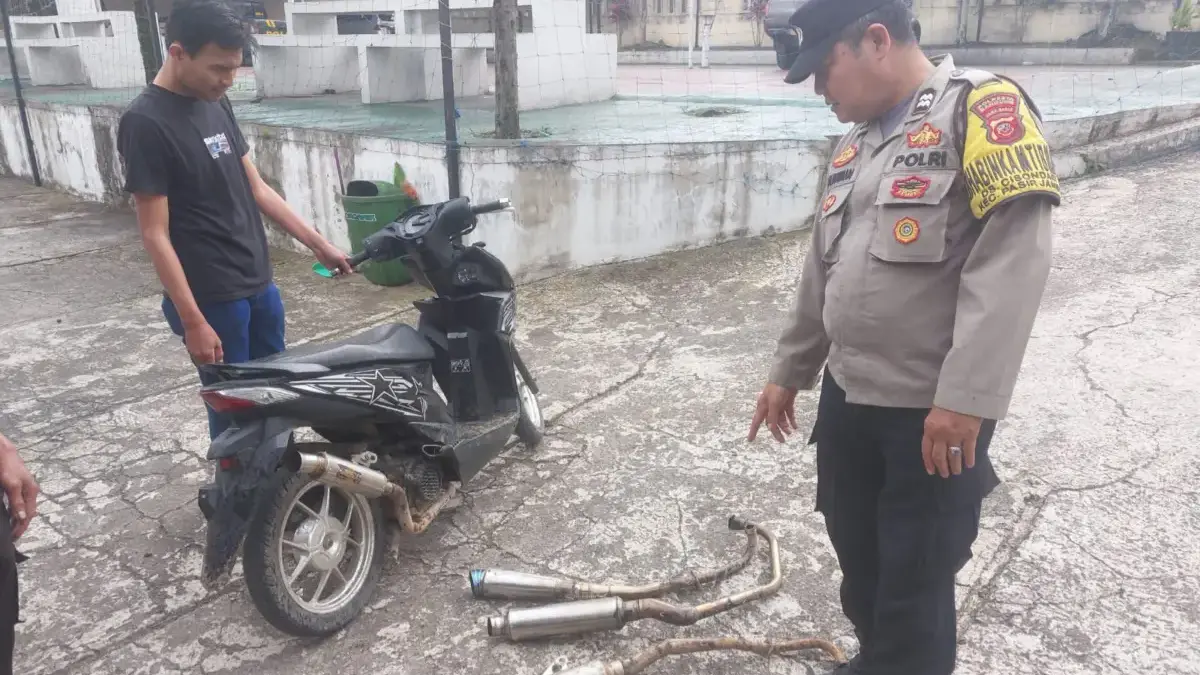 Keluhan Warga jadi Dasar Razia, Polresta Bandung Amankan 304 Knalpot Brong Keluhan Warga jadi Dasar Razia, Polresta Bandung Amankan 304 Knalpot Brong