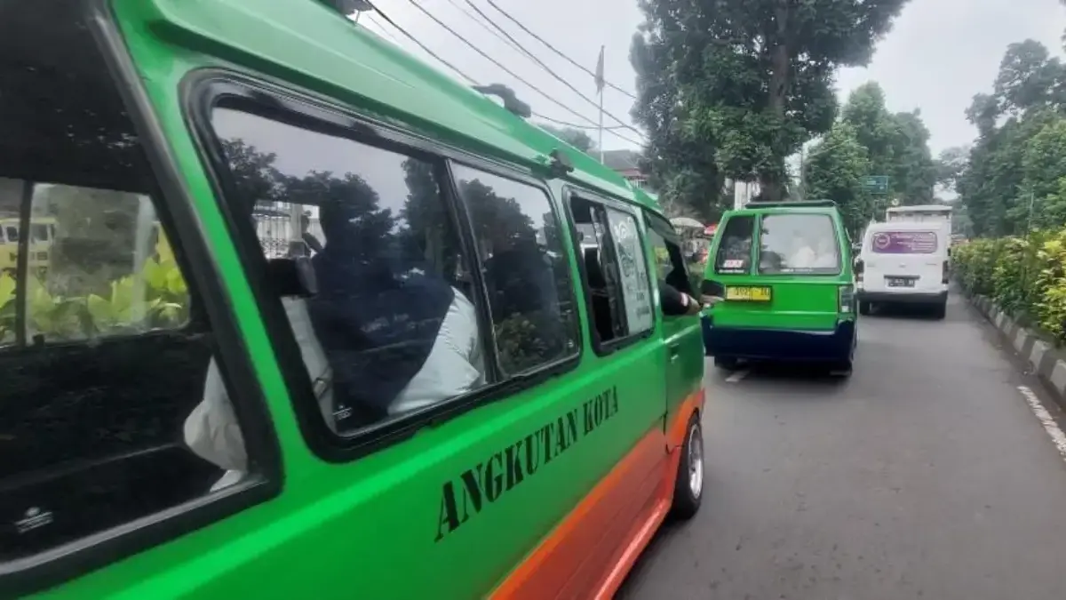 Amanat Perda, Walkot Bogor Dedie Rachim Tegaskan Penertiban Angkot Berusia di Atas 20 Tahun Terus Ditegakkan 
