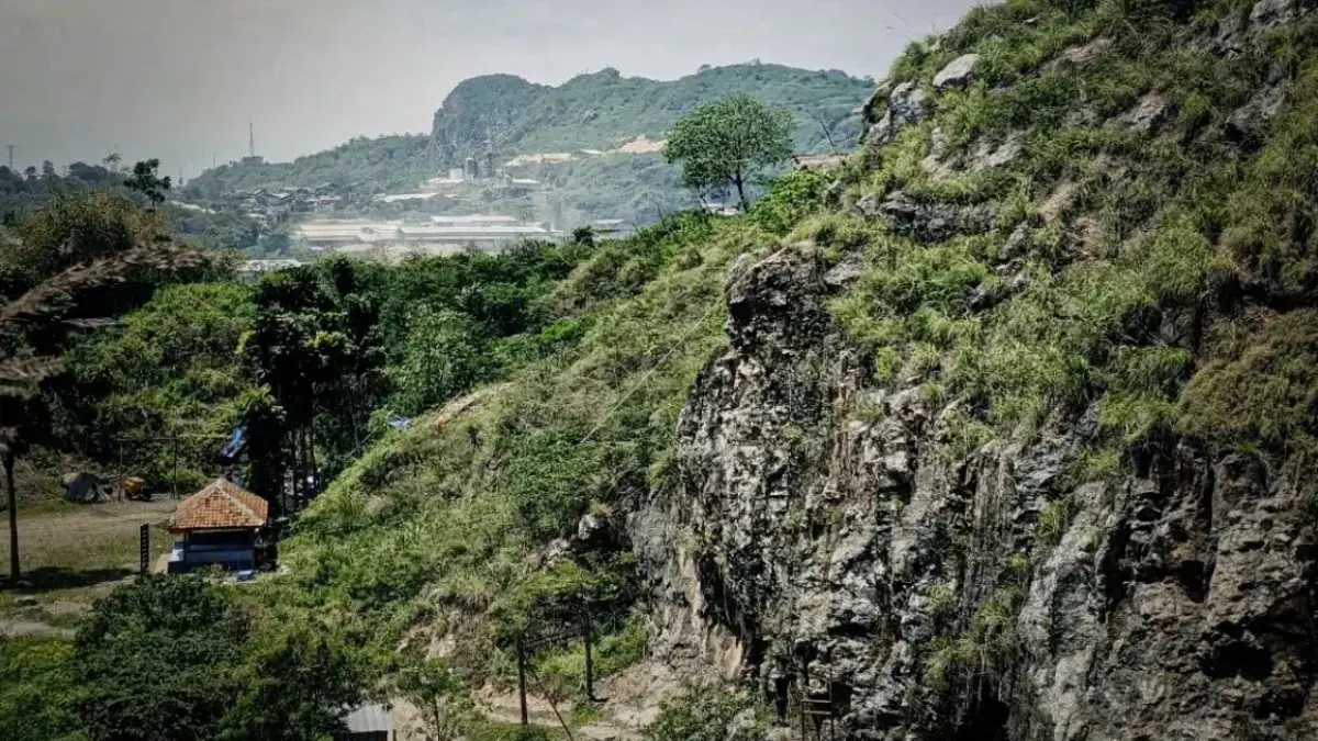 Destinasi wisata alam di Kecamatan Cipatay menjadi lokasi syuting film Netflix Extraction Tygo yang dibintangi