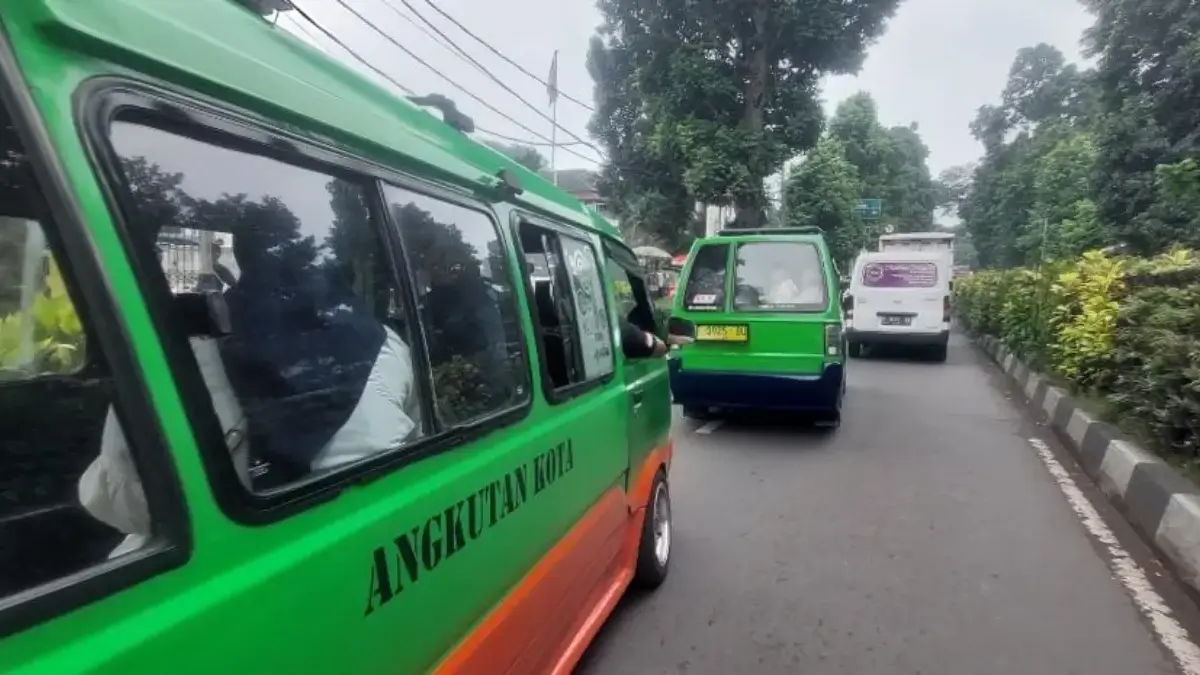 Ilustrasi angkutan kota (angkot) di Kota Bogor