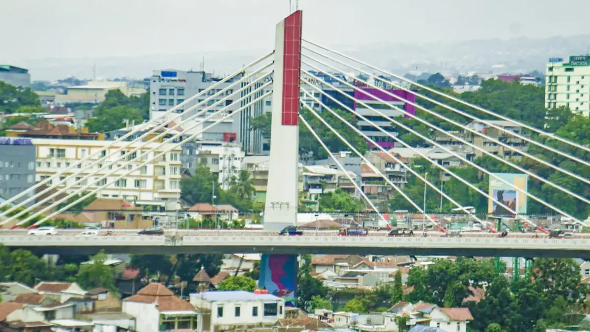 Pengamat Publik Nilai Flyover Perlintasan KA Bukan Jawaban Macet Bandung