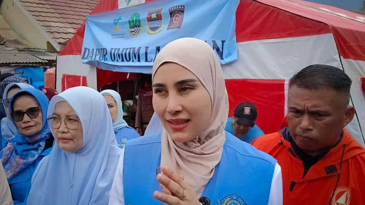 Syahnaz Sadiqah Fokus Pulihkan Trauma Pengungsi Longsor di Pasirlangu