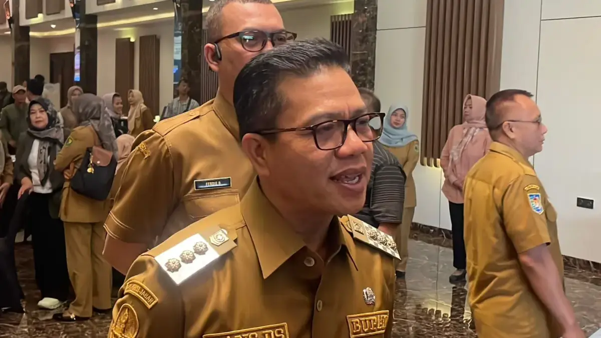 Bupati Bandung Sampaikan Duka atas Bencana Longsor di KBB, ASN Diminta Turut Peduli Bupati Bandung Sampaikan Duka atas Bencana Longsor di KBB, ASN Diminta Turut Peduli