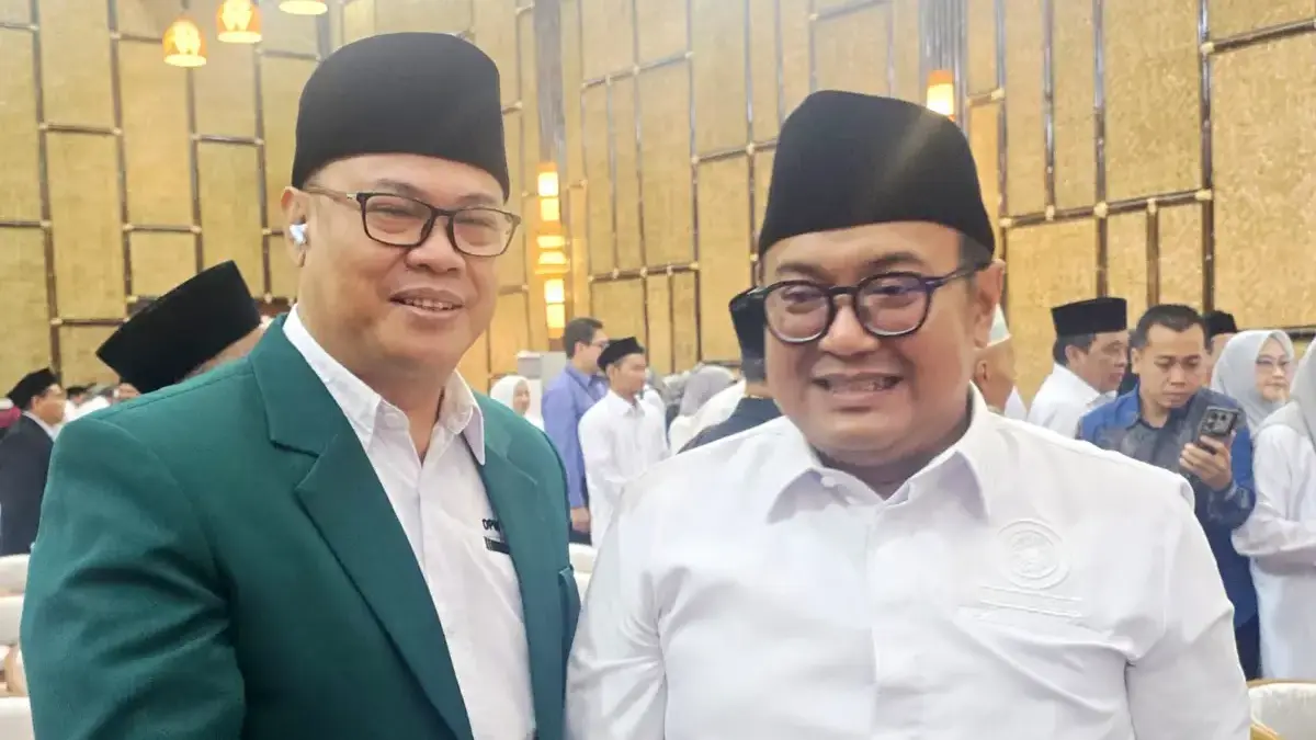 Sambut Pengurus Baru MUI, LDII Jabar Ajak Kolaborasi Sejukkan Umat Ketua DPW LDII Jabar, Dicky Harun bersama Ketua MUI Jabar KH. Aang Abdullah Zein
