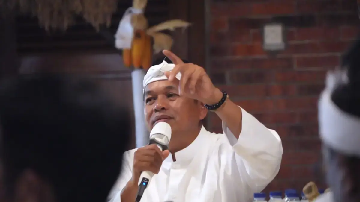 Beda dengan Pernyataan DPRD Jabar, Dedi Mulyadi Sebut Bantuan Sekolah Swasta Tak Dihapus tapi Dialihkan Beda dengan Pernyataan DPRD Jabar, Dedi Mulyadi Sebut Bantuan Sekolah Swasta Tak Dihapus tapi Dialihkan
