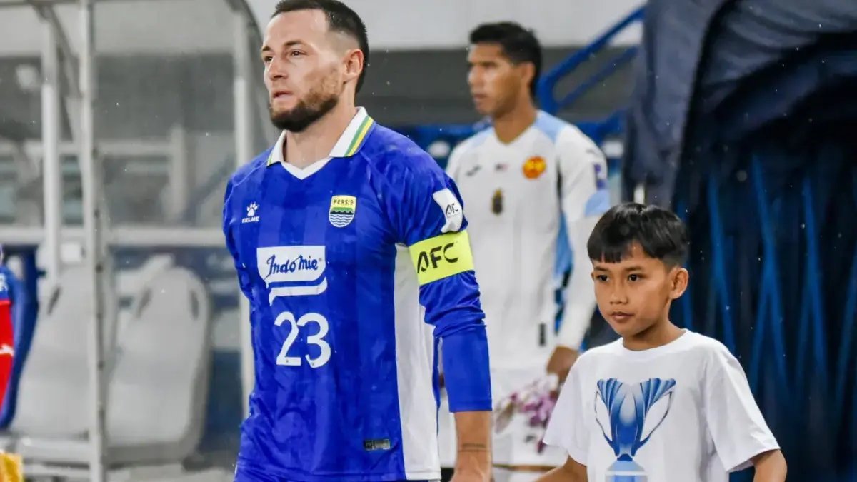 Kapten Persib Marc Klok