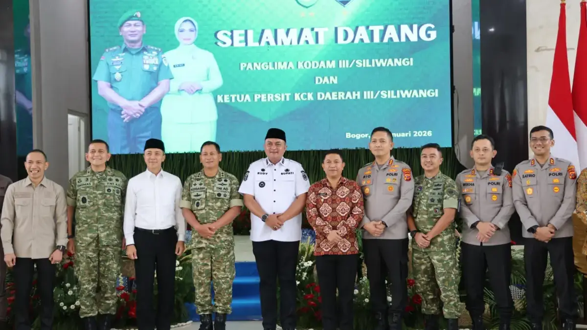 Perkuat Sinergi Keamanan Daerah, Bupati Bogor Hadiri Kunjungan Kerja Pangdam III/Siliwangi Bupati Bogor Hadiri Kunjungan Kerja Pangdam III/Siliwangi