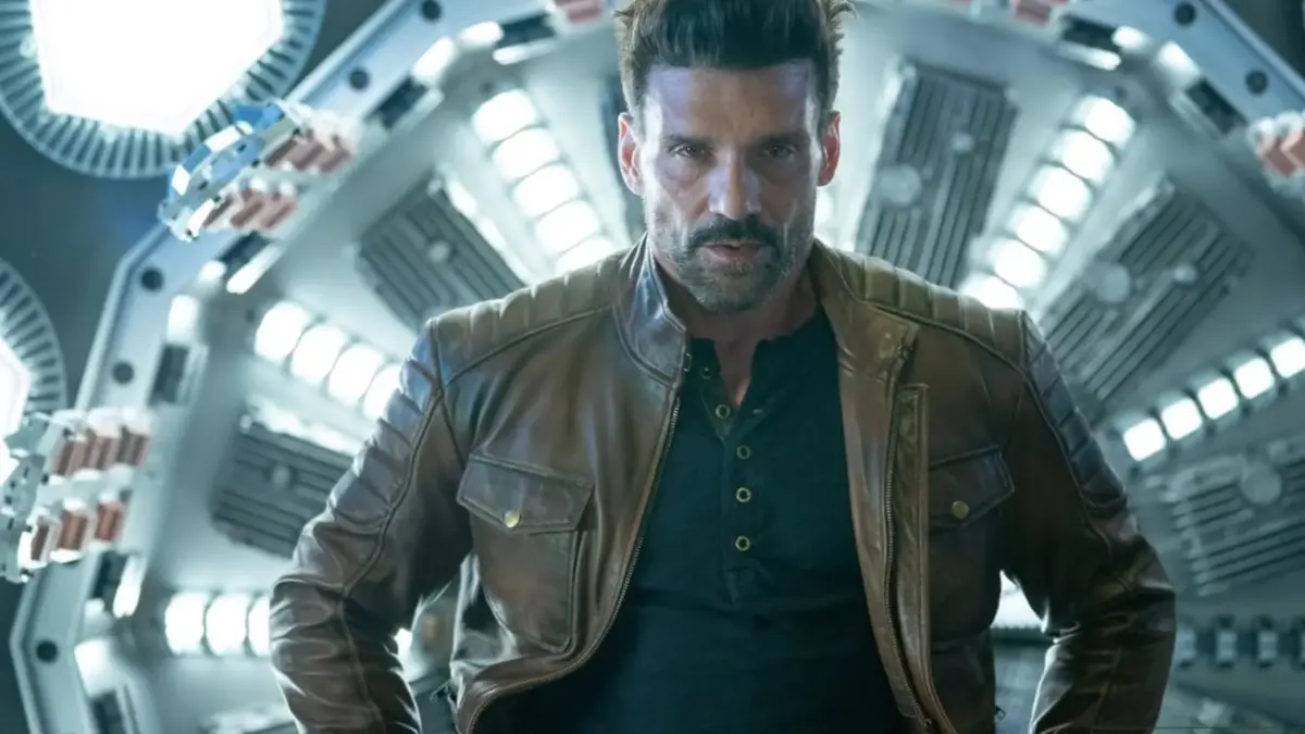 Sinopsis Film Boss Level: Aksi Brutal Perang Waktu yang Penuh Ketegangan