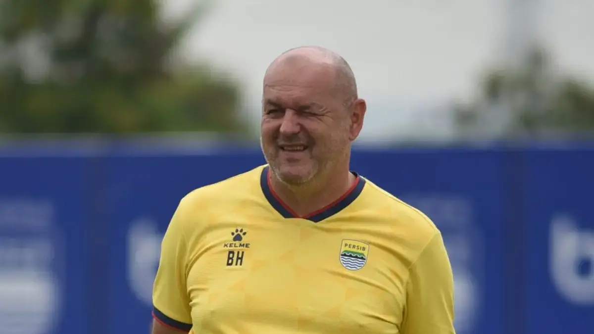 Kata Bojan Hodak Soal Persib yang Belum Datangkan Pemain Baru Bojan Hodak