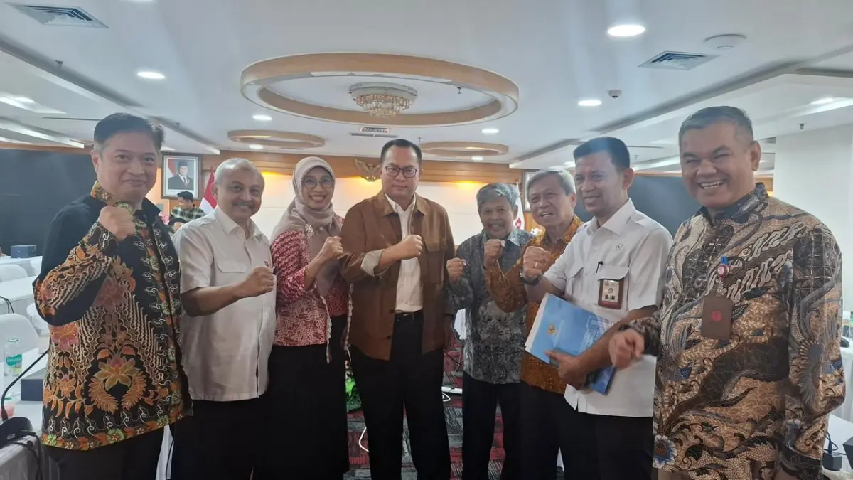 Perkuat Pertahanan RI, Len dan BRIN Kembangkan Teknologi “Mata Malam” NVG Kolaborasi Len dan BRIN dalam pengembangan teknologi Night Vision Goggle (NVG) dan Thermal Imaging Devices.