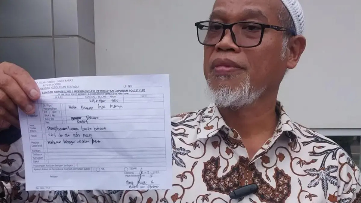 Bahar bin Smith Laporkan Balik Pelapor ke Polres Bogor M Ichwan Tuankotta saat memberikan keterangan di Polres Bogor. Foto: Regi Pratasyah Vasudewa