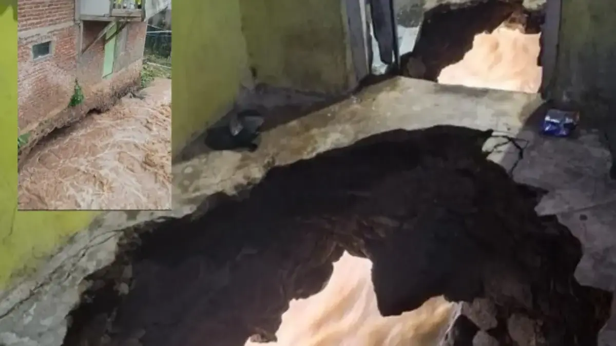 Kondisi lantai yang jebol terbawa arus sungai Cijagra dan menyeret Wanita hingga hilang. (ist)