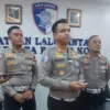 Kasatlantas Polresta Bogor Kota, AKP Robby Rachman, saat memberikan keterangannya di Terminal Baranangsiang, p
