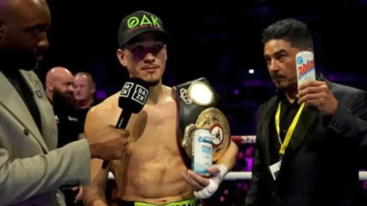 Brandon Figueroa Tumbangkan Nick Ball dengan KO Dramatis, Raih Gelar Dunia Kelas Bulu WBA