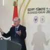 Erdogan Peringatkan Bahaya Campur Tangan Asing di Iran, Dorong Solusi Diplomatik