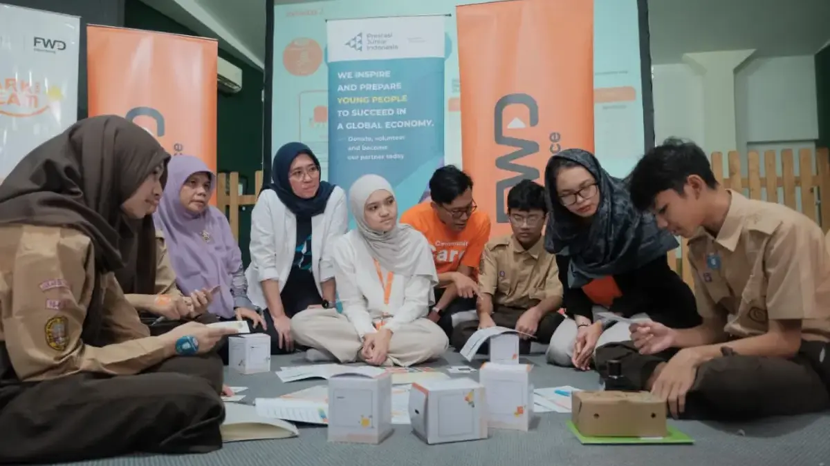 FWD Insurance dan PJI bangun ekosistem literasi keuangan di rumah dan sekolah lewat JA SparktheDream FWD Insurance kembali berkolaborasi dengan Prestasi Junior Indonesia atau PJI untuk menghadirkan JA SparktheD