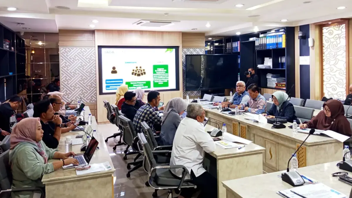 Genjot Produksi Ikan, DKP Jabar Beri Dukungan Sarpras dan Benih Genjot Produksi Ikan, DKP Jabar Beri Dukungan Sarpras dan Benih