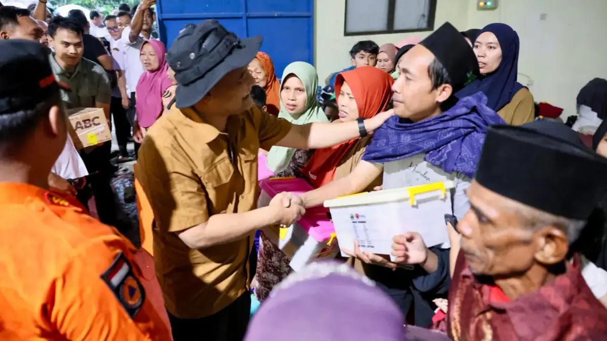 Temui Pengungsi Pergerakan Tanah Tegal, Ahmad Luthfi Segera Siapkan Hunian Sementara