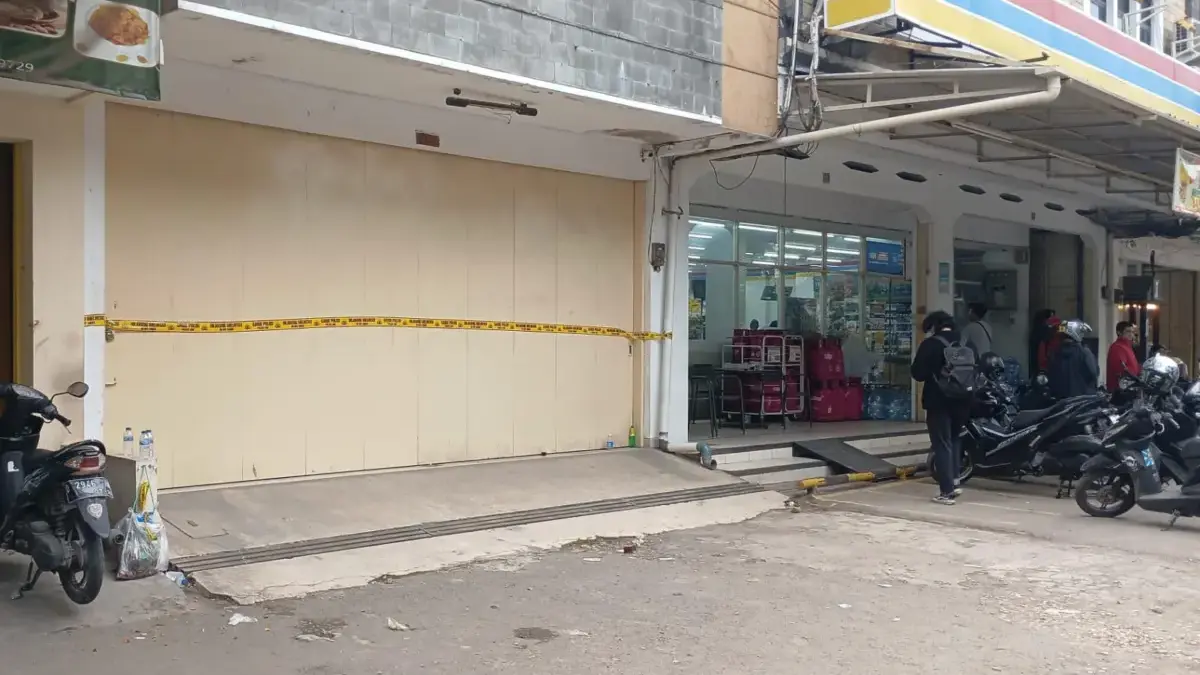Seorang Pria Ditemukan Tak Bernyawa di Sebuah Gudang Aksesoris Jalan Inhoftank Bandung! 