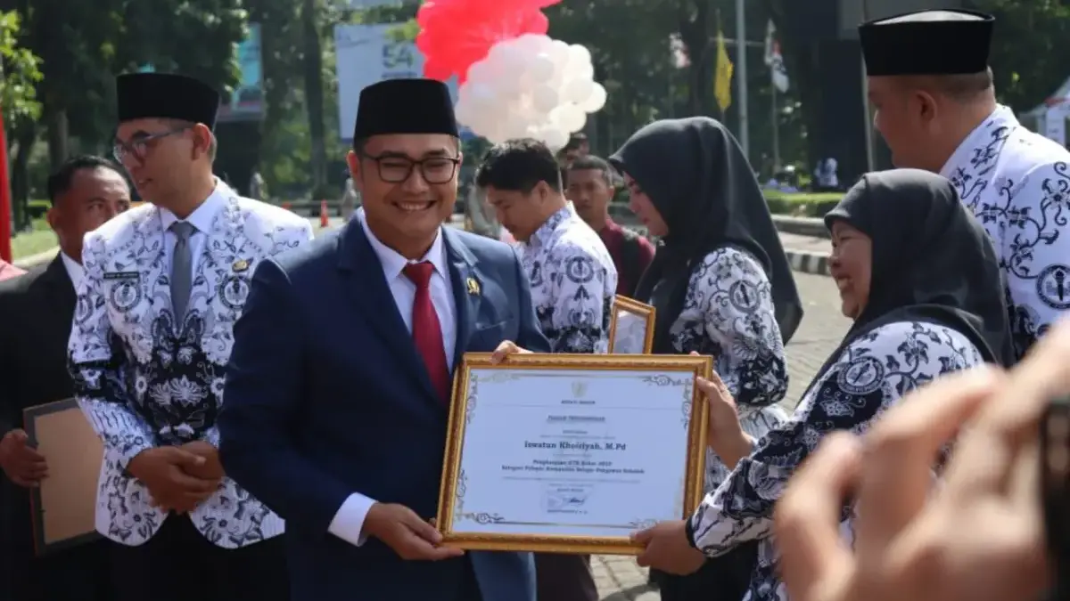Ketua DPRD Kabupaten Bogor Apresiasi Layanan Publik di Mall Ketua DPRD Kabupaten Bogor Apresiasi Layanan Publik di Mall
