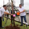 Dorong Program Penghijauan, Ketua Komisi I DPRD Dukung Gerakan 1.000 Pohon di Gelora Pakansari