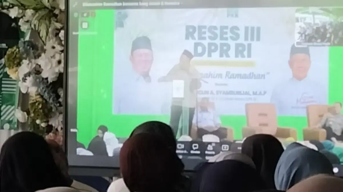 Anggota DPRD Kabupaten Bandung dari Fraksi Partai Kebangkitan Bangsa (PKB), Hadiat, S.Pd.i, melaksanakan
