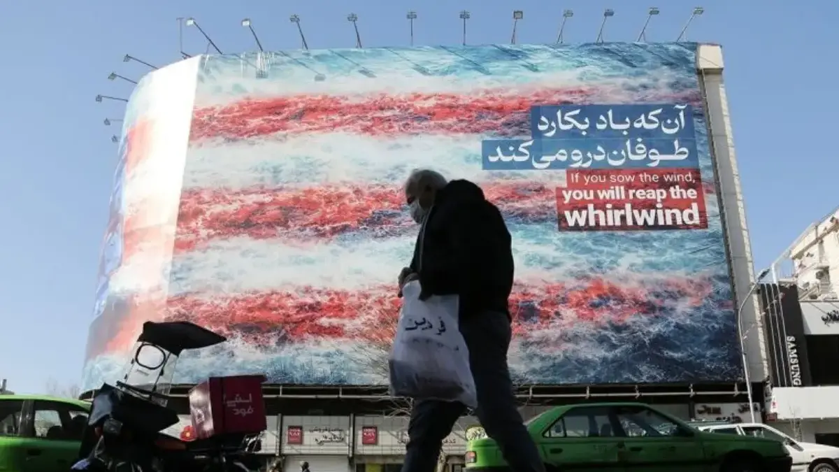 Iran Tegaskan Akan Serang Basis Militer AS di Teluk Persia Jika Diserang