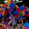 Suasana ramai suporter kandang Barcelona.