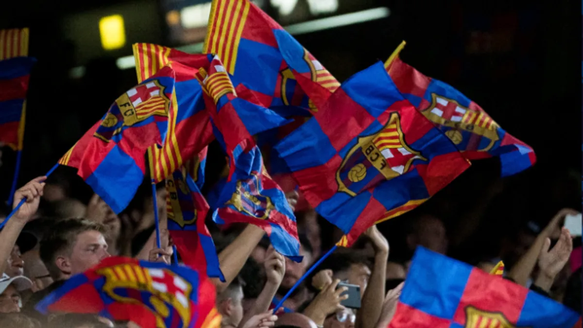Klik Sedang Tayang! Link Live Streaming Barcelona Vs Villarreal Pertandingan Liga Spanyol Suasana ramai suporter kandang Barcelona.
