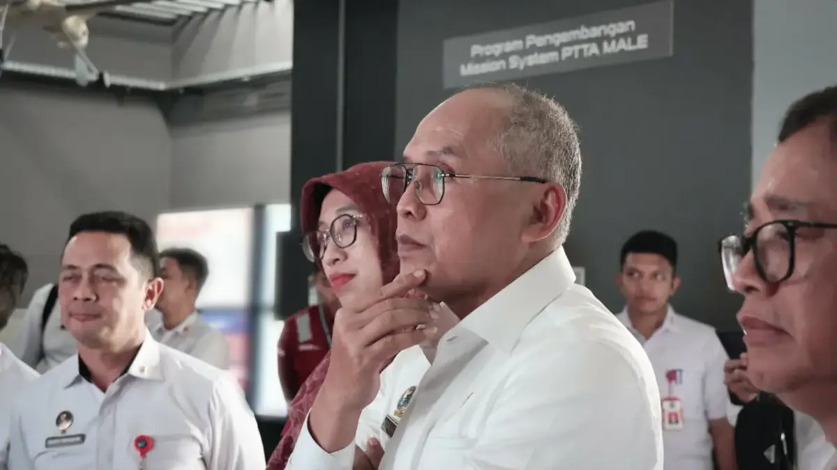 Pertemuan Kepala BSSN, Nugroho Sulistyo Budi dengan Direktur Teknologi & Manajemen Risiko Len, Amalia Maya Fit