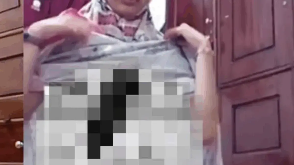 Link Video Viral Mukena Pink Habis Sholat Jadi Buruan Netizen, Ternyata Ini Isinya Link Video Viral Mukena Pink Habis Sholat Jadi Buruan Netizen, Ternyata Ini Isinya