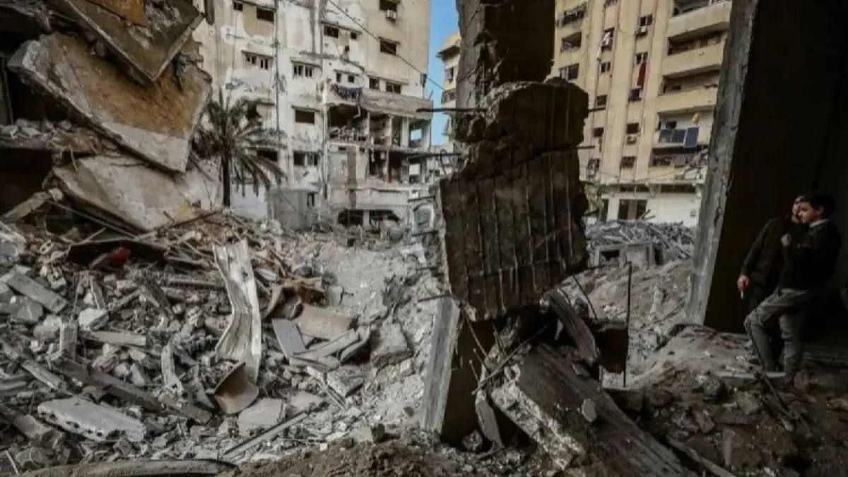 Serangan Udara Israel di Deir al-Balah Tewaskan Dua Warga, Korban Gaza Terus Bertambah Serangan Israel di Gaza tewaskan dua warga sipil, ribuan terdampak