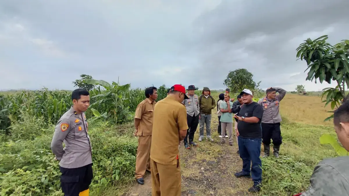 Dok. Biro SDM Polda Jabar saat lakukan peninjauan lokasi di Kabupaten Sumedang untuk ditanami jagung tahap 1.