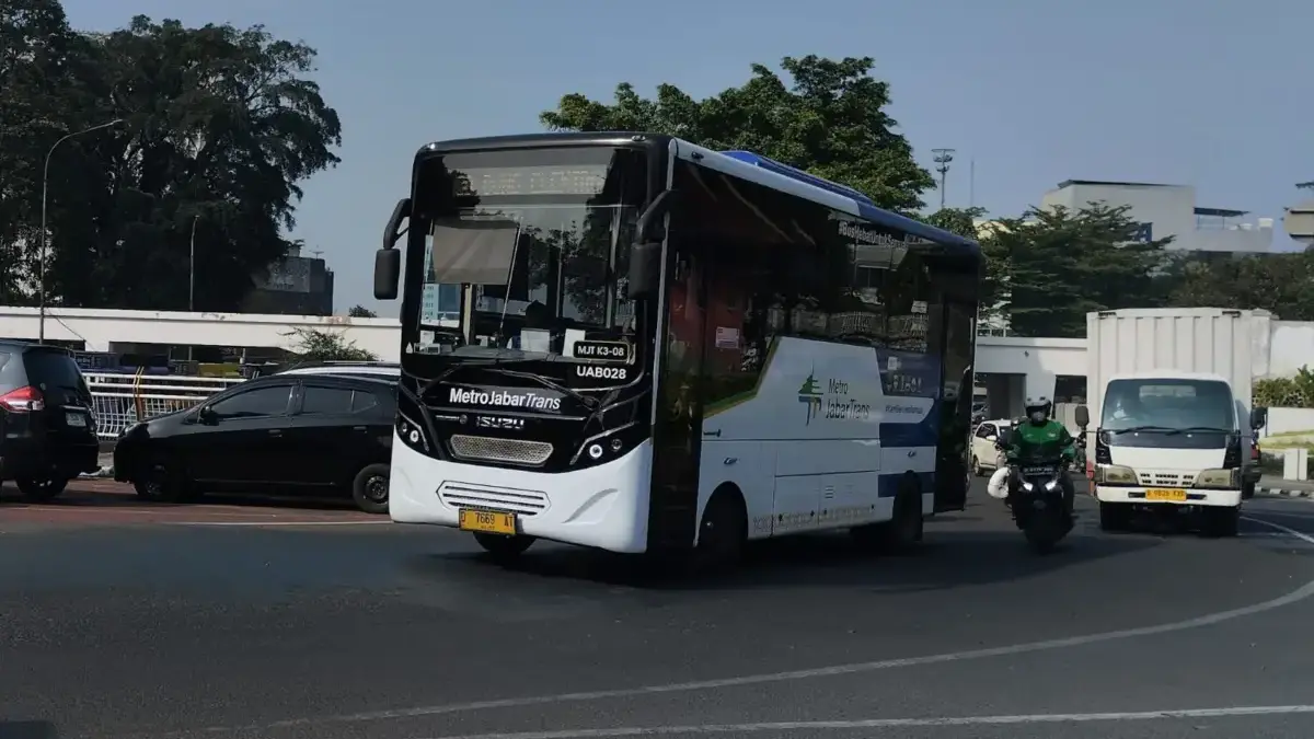 BRT Bandung Raya Digadang Jadi Solusi Transportasi Massal, Tarif Lebih Murah dan Sistem Cashless BRT Bandung Raya Digadang Jadi Solusi Transportasi Massal, Tarif Lebih Murah dan Sistem Cashless