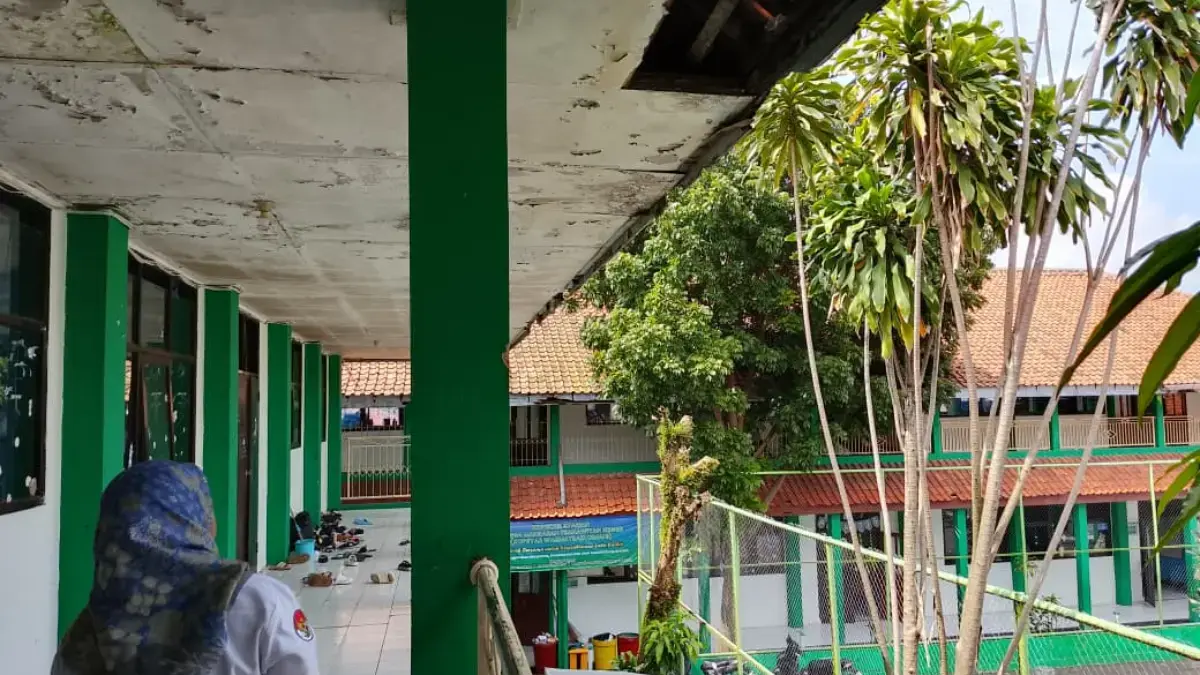 Komite MTSN Cimahi Tegaskan Renovasi Sekolah Demi Kenyamanan Belajar Komite MTSN Cimahi Tegaskan Renovasi Sekolah Demi Kenyamanan Belajar