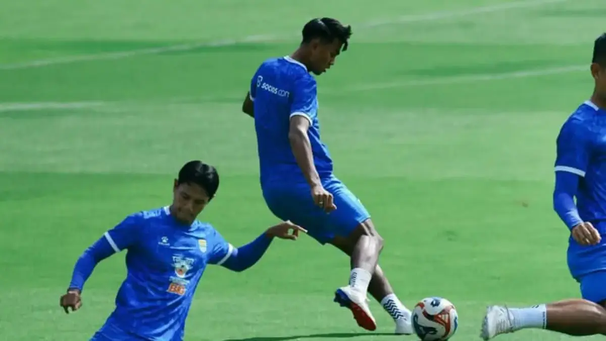 Rumor! 2 Pemain Naturalisasi Siap Didatangkan Persib Bandung, Siapa Saja?