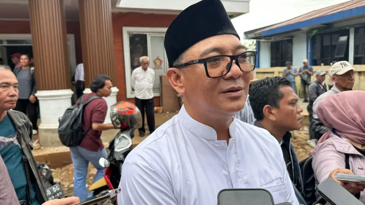 Ketua DPC Kabupaten Bogor Partai Gerindra, Iwan Setiawan saat memberikan keterangan. Foto: Regi