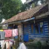Kondisi rumah bilik milik Aan, di Dusun Linggamanik RT2 RW7, Desa Panyingkiran, Kecamatan Ciamis