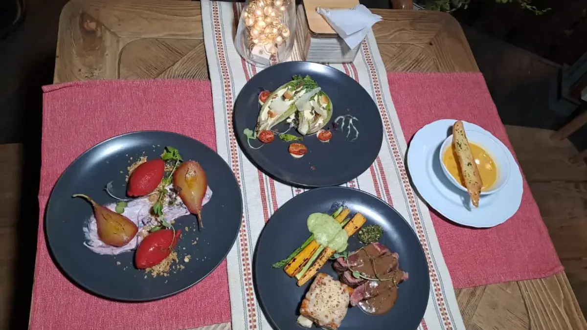 Valentine Lebih Intimate, Meze Steakhouse Suguhkan Wood-Fire Dining Experience Berkelas Valentine Lebih Intimate, Meze Steakhouse Suguhkan Wood-Fire Dining Experience Berkelas
