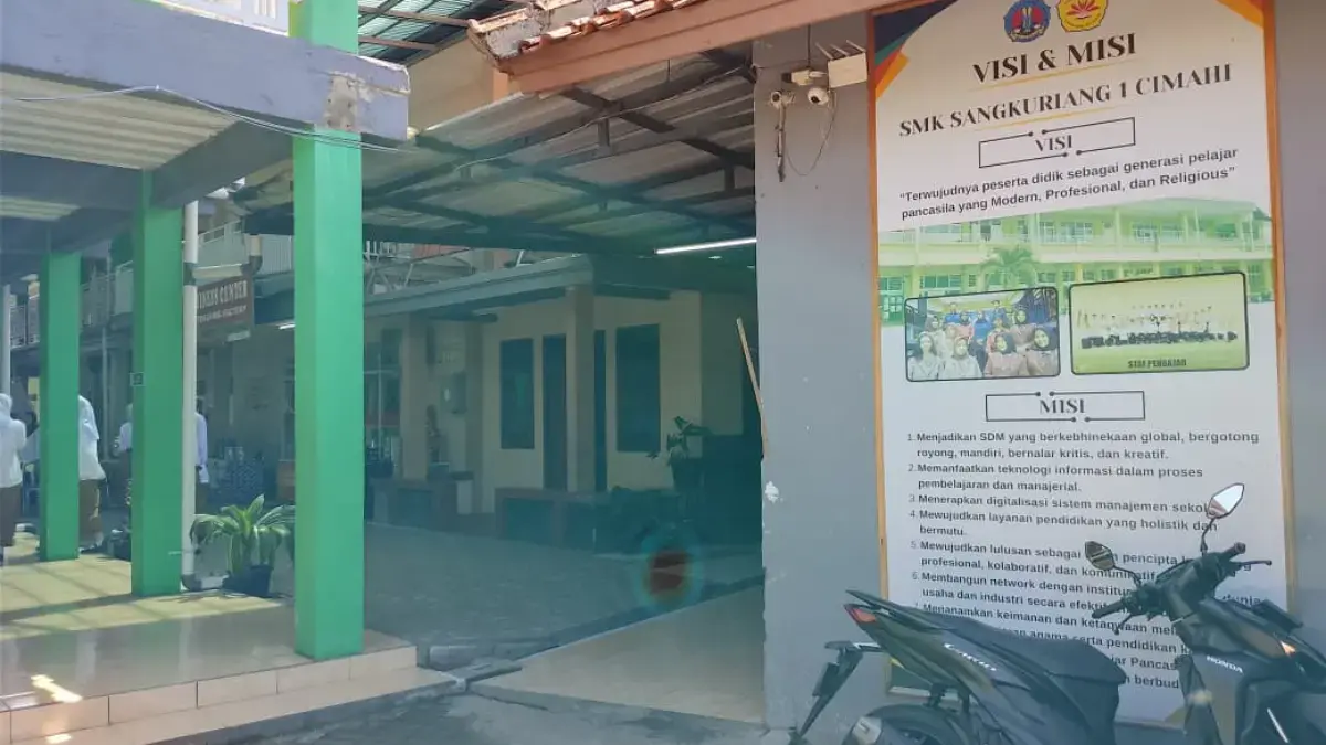 SMK Sangkuriang 1, Sekolah MRJ (17) yang Meninggal Dunia di Flyover Pasopati Bandung pada Selasa (10/2/26)