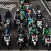 Mayoritas Penumpang Enggan Gunakan Helm, Sejumlah Pengemudi Ojol Ngadu ke Polisi