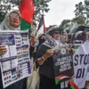 Bloody Ceasefire, Puluhan Massa Ababil Gelar Aksi Bela Palestina di DPRD Jabar