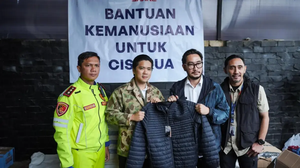 EIGER Adventure Salurkan 1.000 Pakaian bagi Penyintas Longsor di Cisarua, Bandung Barat