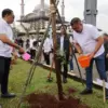 Usai Puting Beliung Terjang Gelora Pakansari, Bupati Bogor Pimpin Penanaman 1.000 Pohon