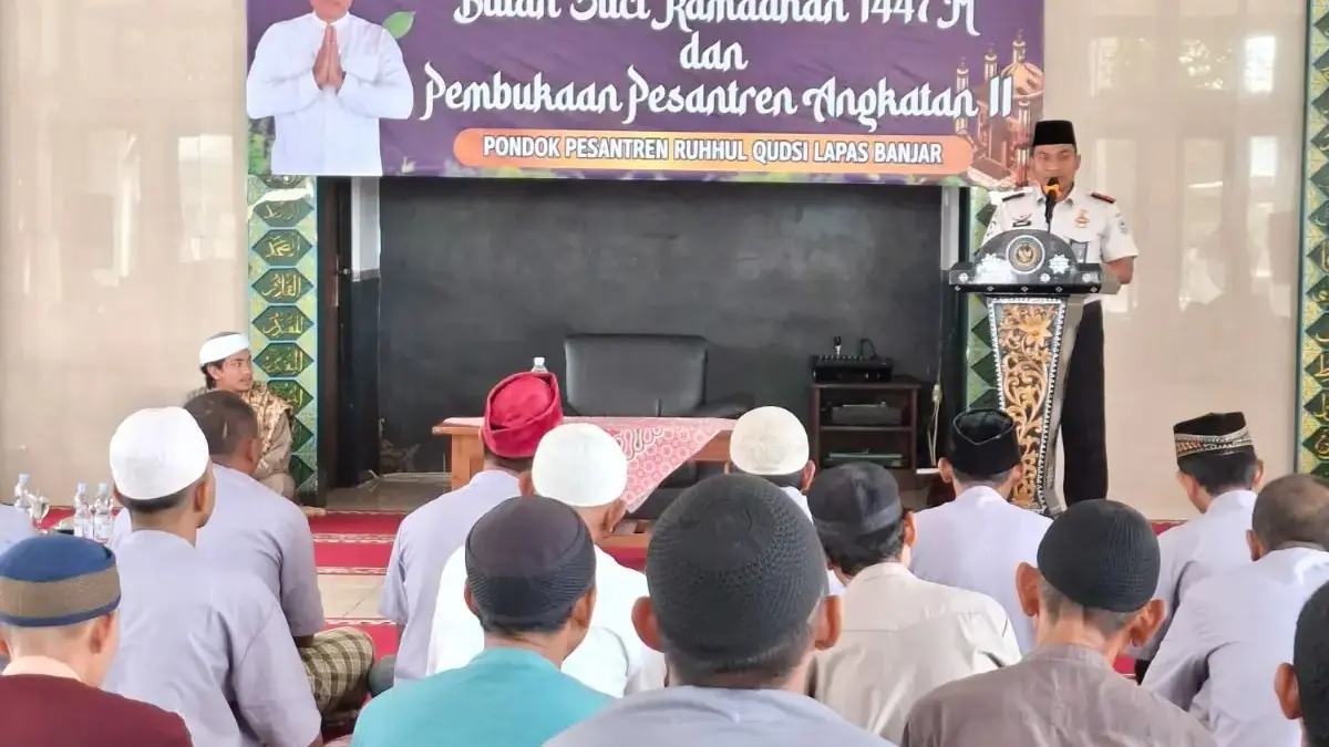 Kepala Lapas Banjar, Tutut Prasetyo saat memberikan sambutan dalam acara Tabligh Akbar yang dirangkaikan denga