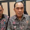 Wali Kota Cimahi, Ngatiyana saat diwawancarai soal Aturan Jam Kerja ASN saat Ramadhan (mong)