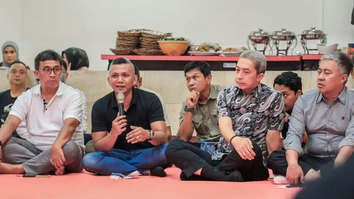 Satu Tahun Dedie-Jenal: Warga Kota Bogor Kritisi Kebijakan Razia Angkot hingga Penataan PKL Satu Tahun Dedie-Jenal: Warga Kota Bogor Kritisi Kebijakan Razia Angkot hingga Penataan PKL