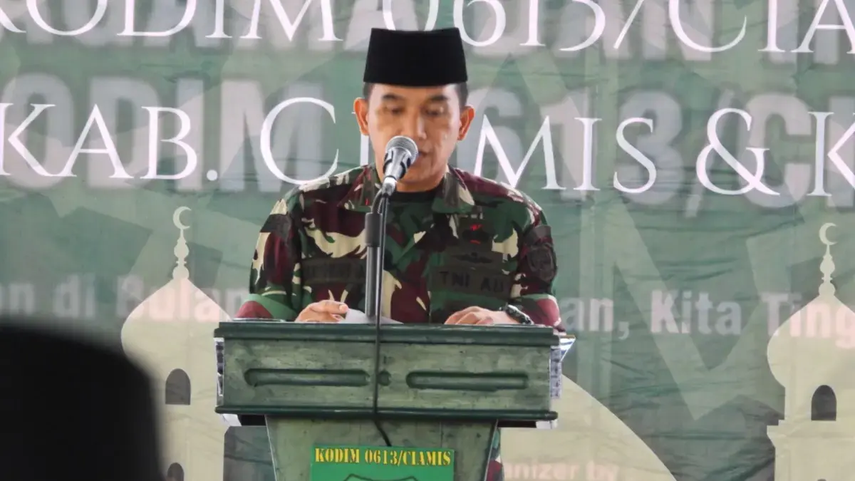 Semarak Ramadan, Kodim Ciamis Gelar Lomba Marawis se-Kabupaten Ciamis dan Banjar Komandan Kodim 0613/Ciamis, Letkol Inf. Antonius Ari Widiono, saat membuka lomba marawis se-Kabupaten Ciamis