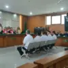 Sidang perdana kasus dugaan korupsi pembagian gedung Setda kota Cirebon TA 2016 - 2018