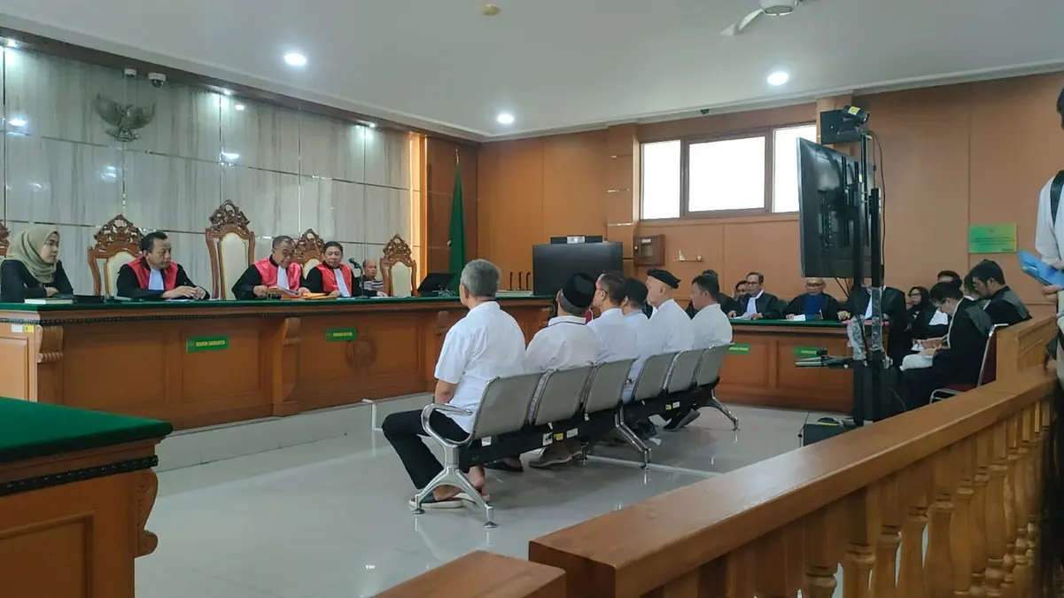 Eks Wali Kota Cirebon Nashrudin Azis dan 5 Terdakwa Lainnya Didakwa Korupsi Pembangunan Gedung Setda Rp26 M Sidang perdana kasus dugaan korupsi pembagian gedung Setda kota Cirebon TA 2016 - 2018